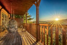 Epic Views Hot Tub Theater Gatlinburg UptheAnte TN - Image 2