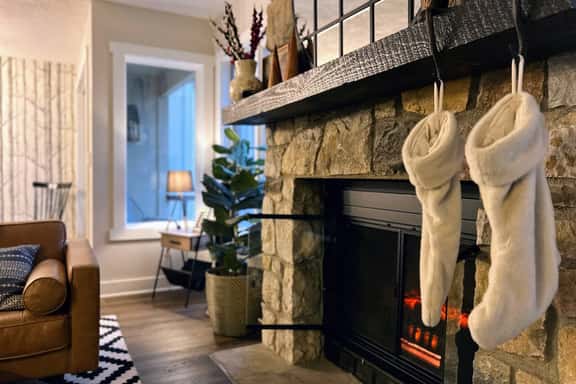 Lakeside+Fire Pit | Poconos Retreat Crested Falcon - Image 1