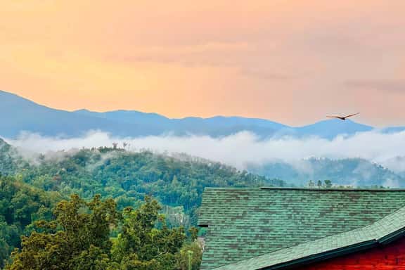 Epic Views Hot Tub Theater Gatlinburg UptheAnte TN - Image 1