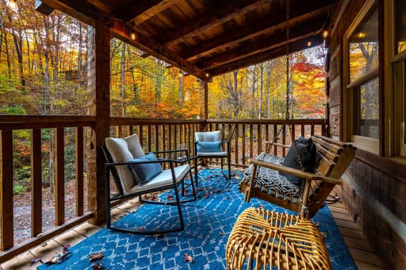 Secluded Log Cabin-Hot Tub -Fire Pit -Pigeon Forge - Image 3